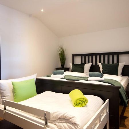 Zur Viehscheid Apartment Пфронтен Екстериор снимка