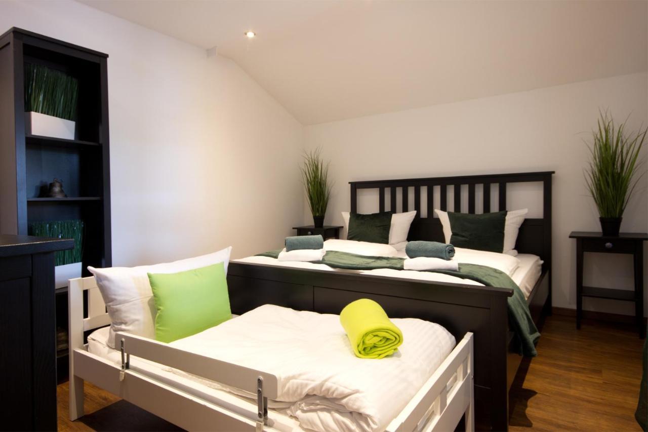 Zur Viehscheid Apartment Пфронтен Екстериор снимка